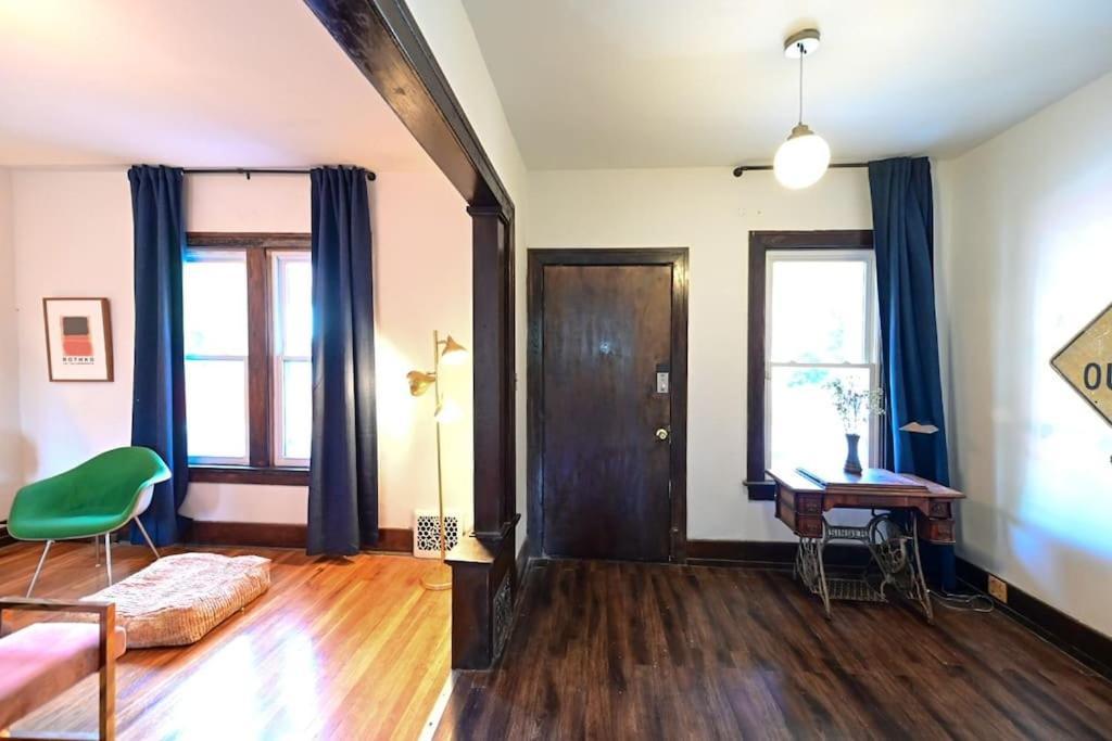 Luxe Mid-Century Styled Historic Townhouse #2 Villa Detroit Exterior photo